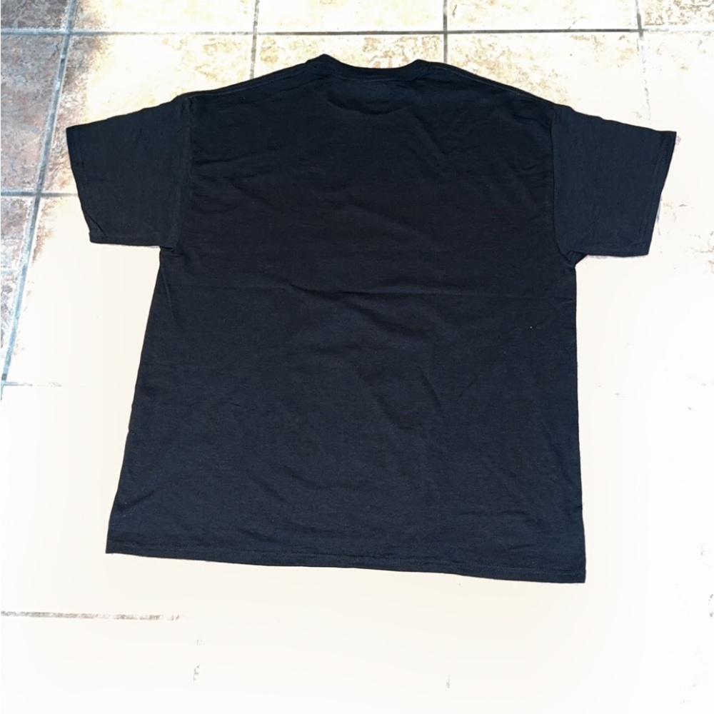 Black Jesus Graphic Crewneck T-Shirt with Religious Portrait - Picture 4 of 4